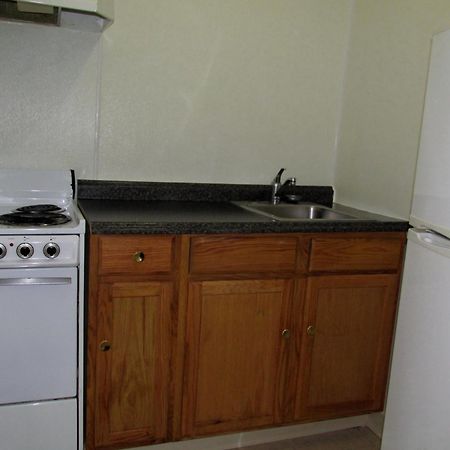 Oakdale Country Inn Motel الغرفة الصورة